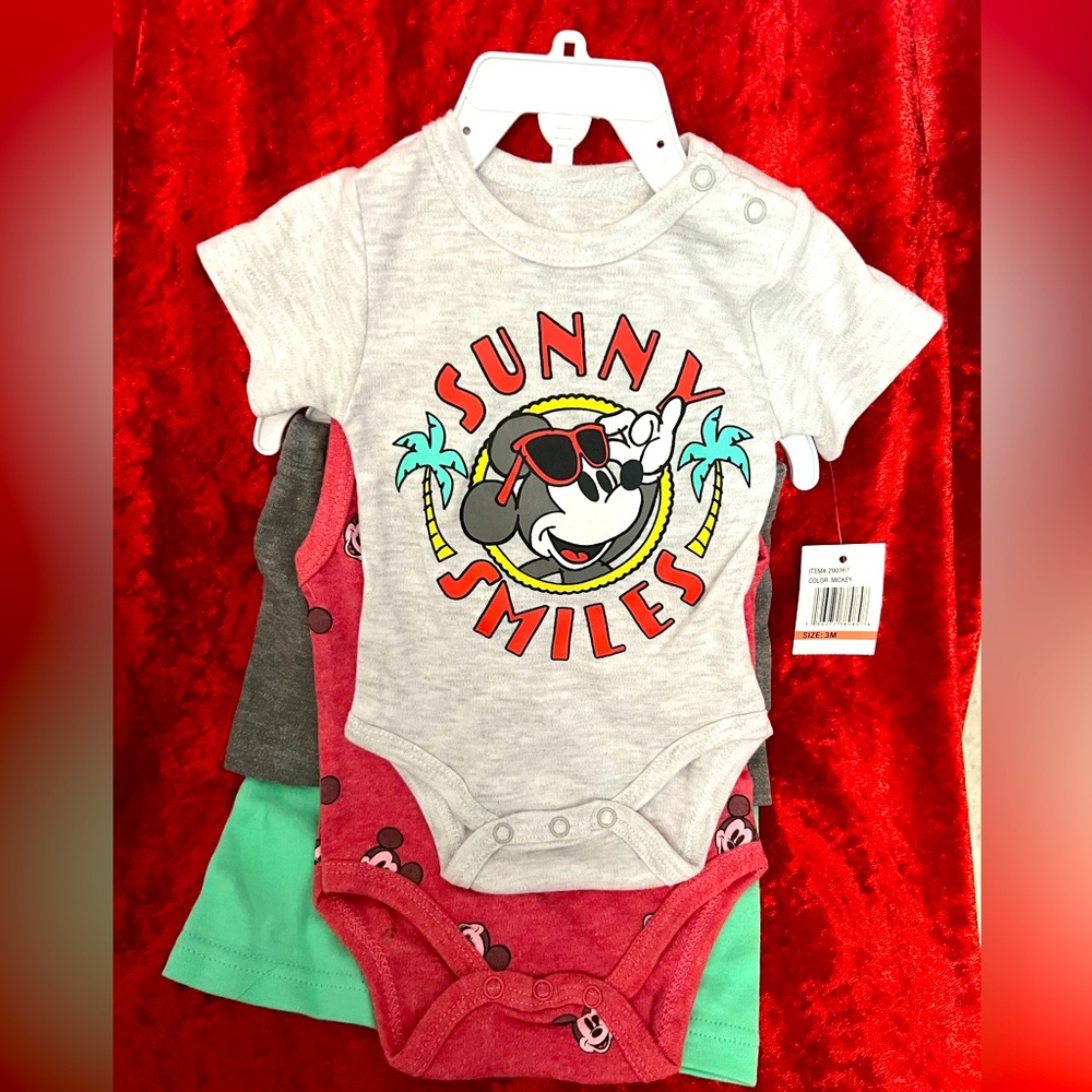 Mickey Mouse 5-piece set!